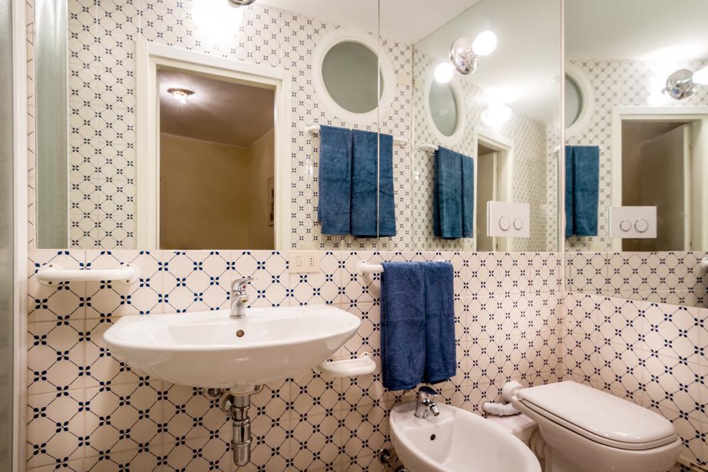 Lake Charming Apartment Чернобио Стая снимка