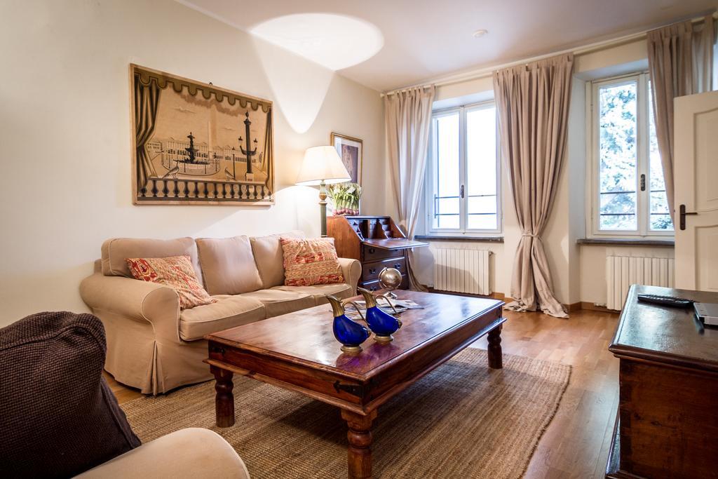 Lake Charming Apartment Чернобио Стая снимка
