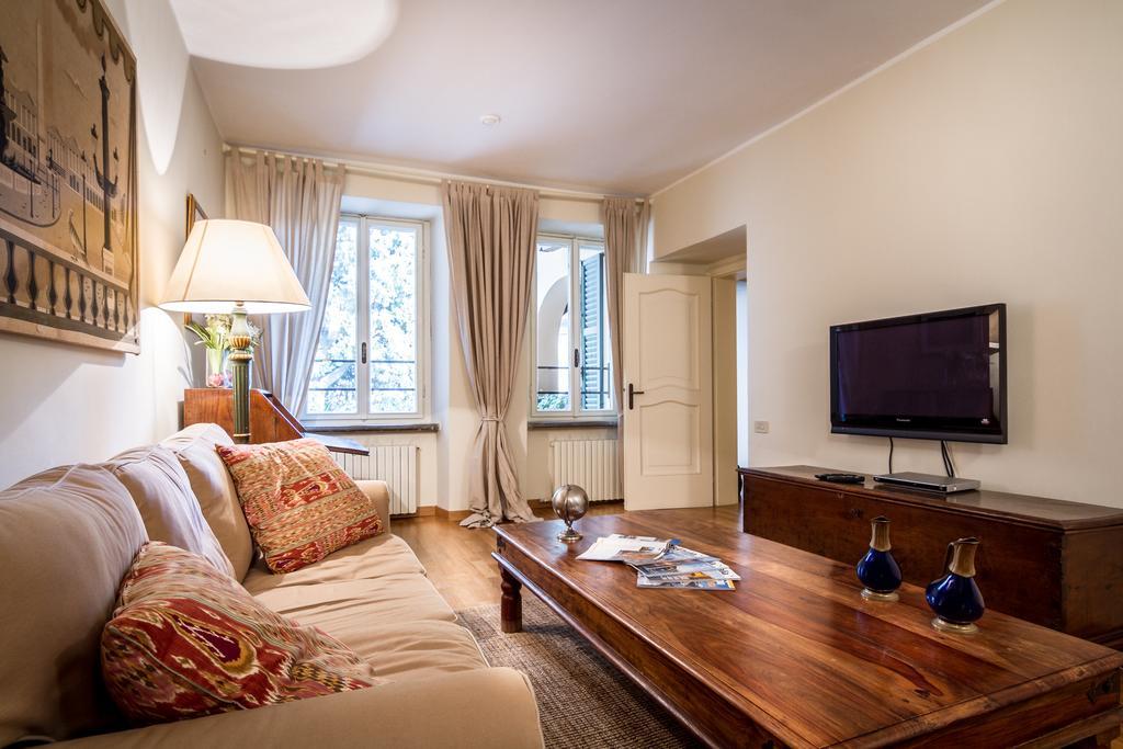 Lake Charming Apartment Чернобио Стая снимка